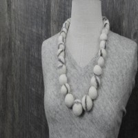 White Ball Step Necklace 