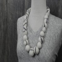 White Ball Step Necklace 